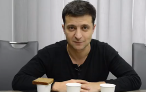 Зеленський на прикладі настільної гри показав, що сталося із серіалом "Свати"