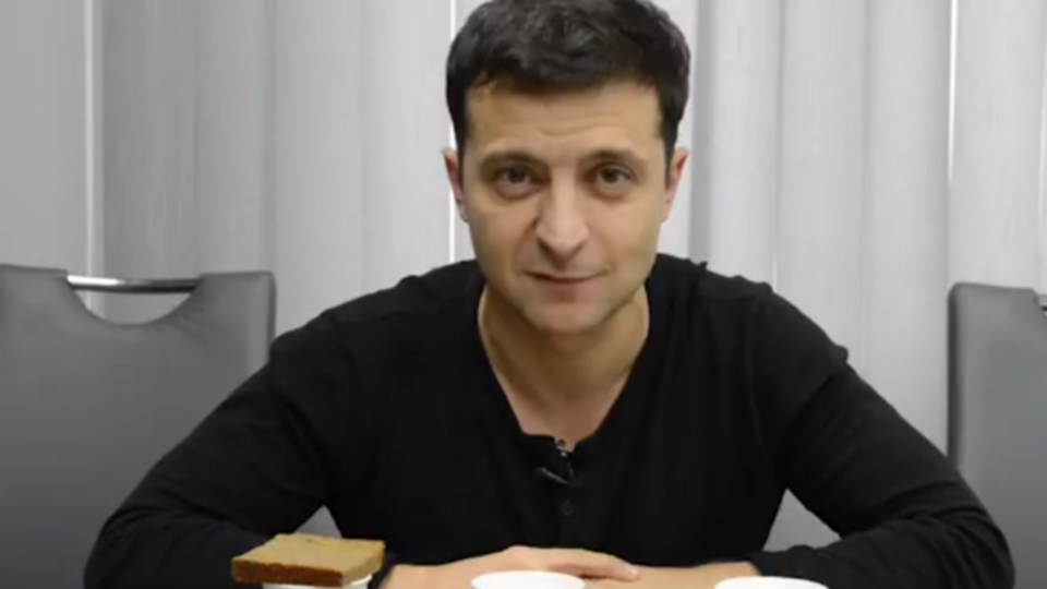 Зеленський на прикладі настільної гри показав, що сталося із серіалом "Свати"