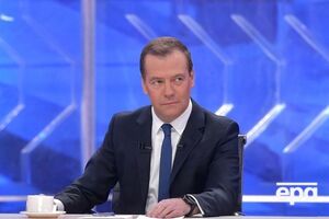 Медведєв уважає, що санкції допомогли росіянам