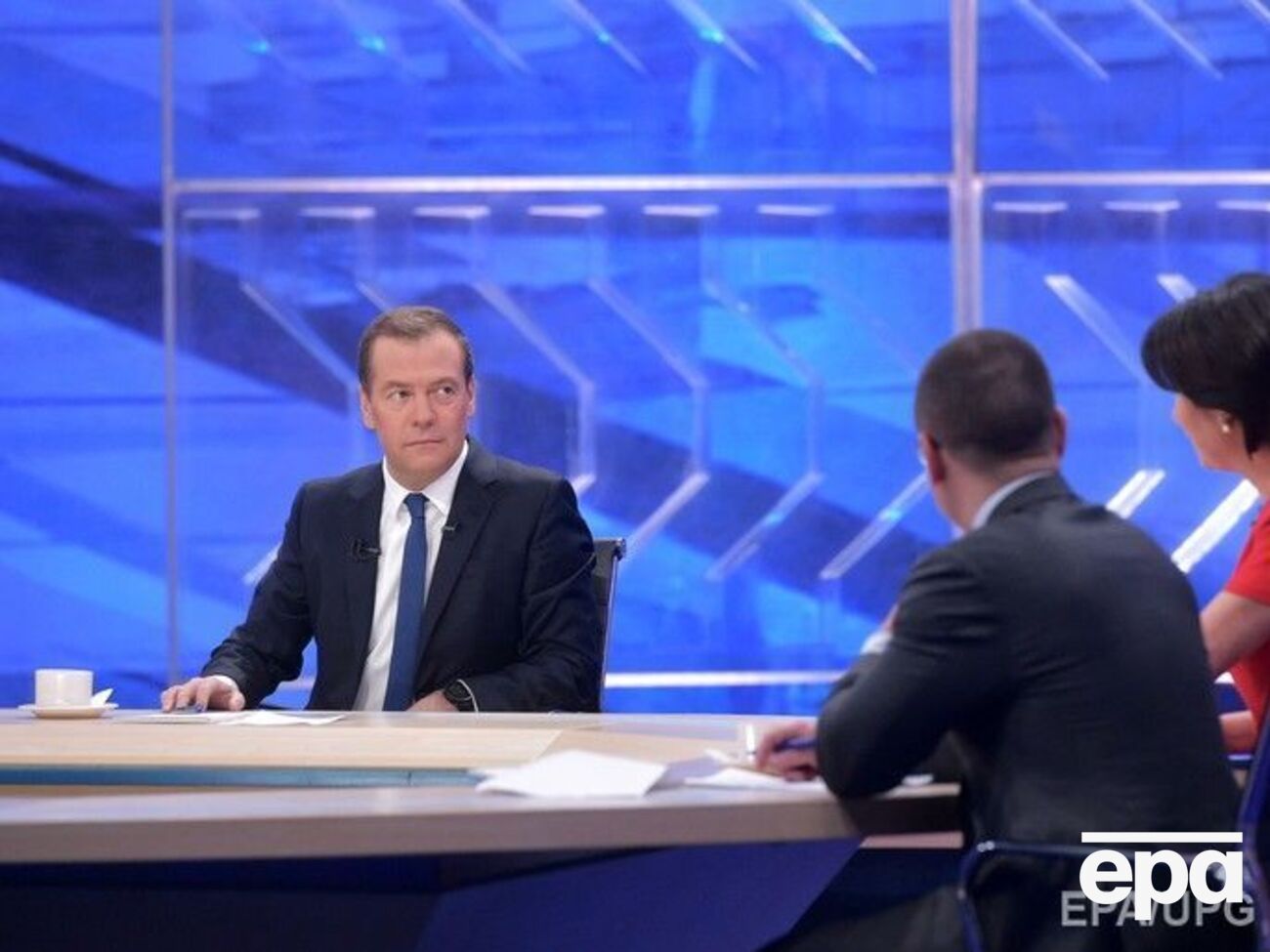 Медведєв заперечує, що російські хакери працюють на Кремль