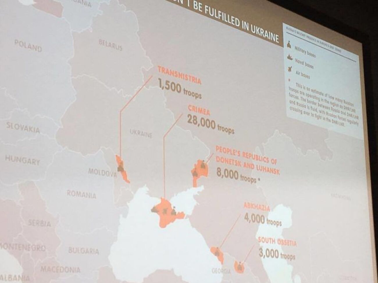 На карті окуповані території позначили як "народні республіки"