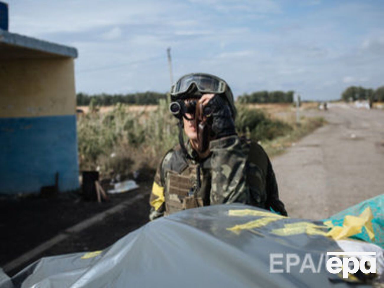 Украинские военные задержали дезертира с оружием