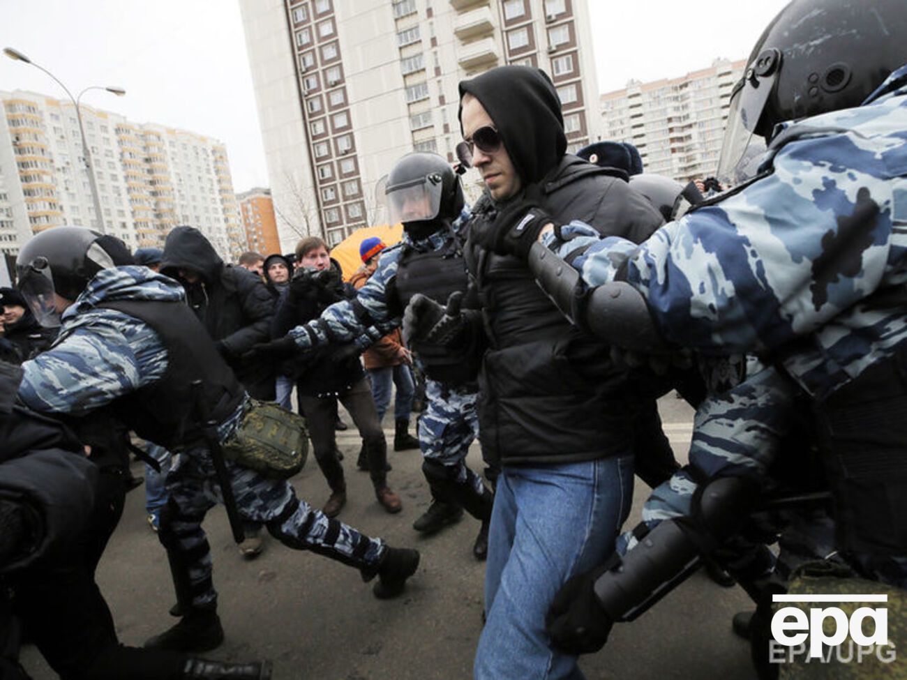 Есть задержанные