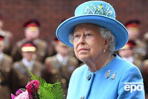 Керівники активів Єлизавети II інвестували у фонд на Кайманових островах