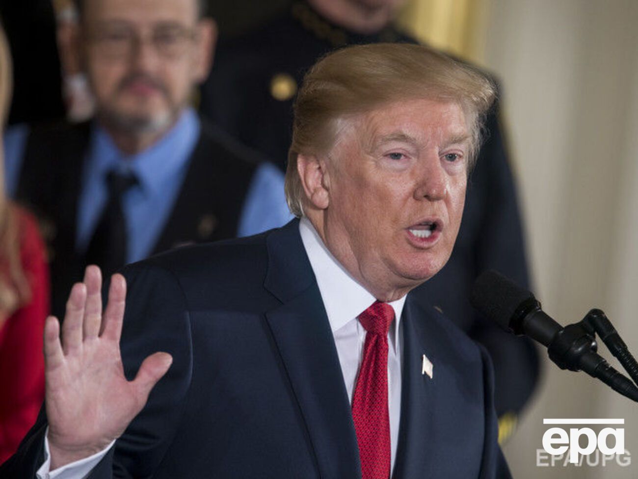 Трамп: Пусть Бог будет с населением Сазерленд-Спрингс