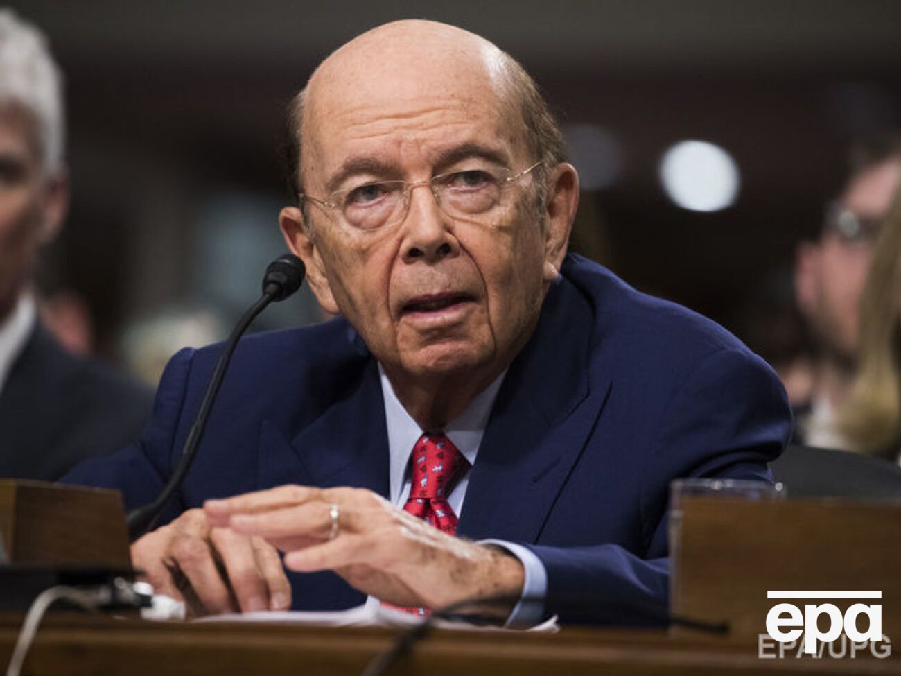 Paradise Paper виявили бізнес-зв'язок торгового секретаря Трампа з родиною Путіна