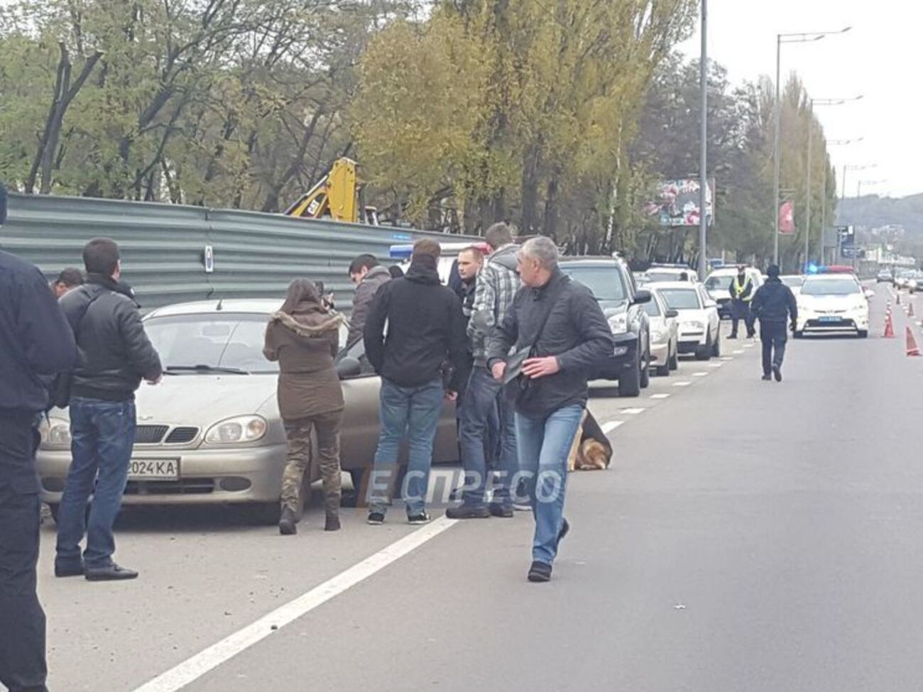 Автомобіль із тілом чоловіка виявили на Столичному шосе
