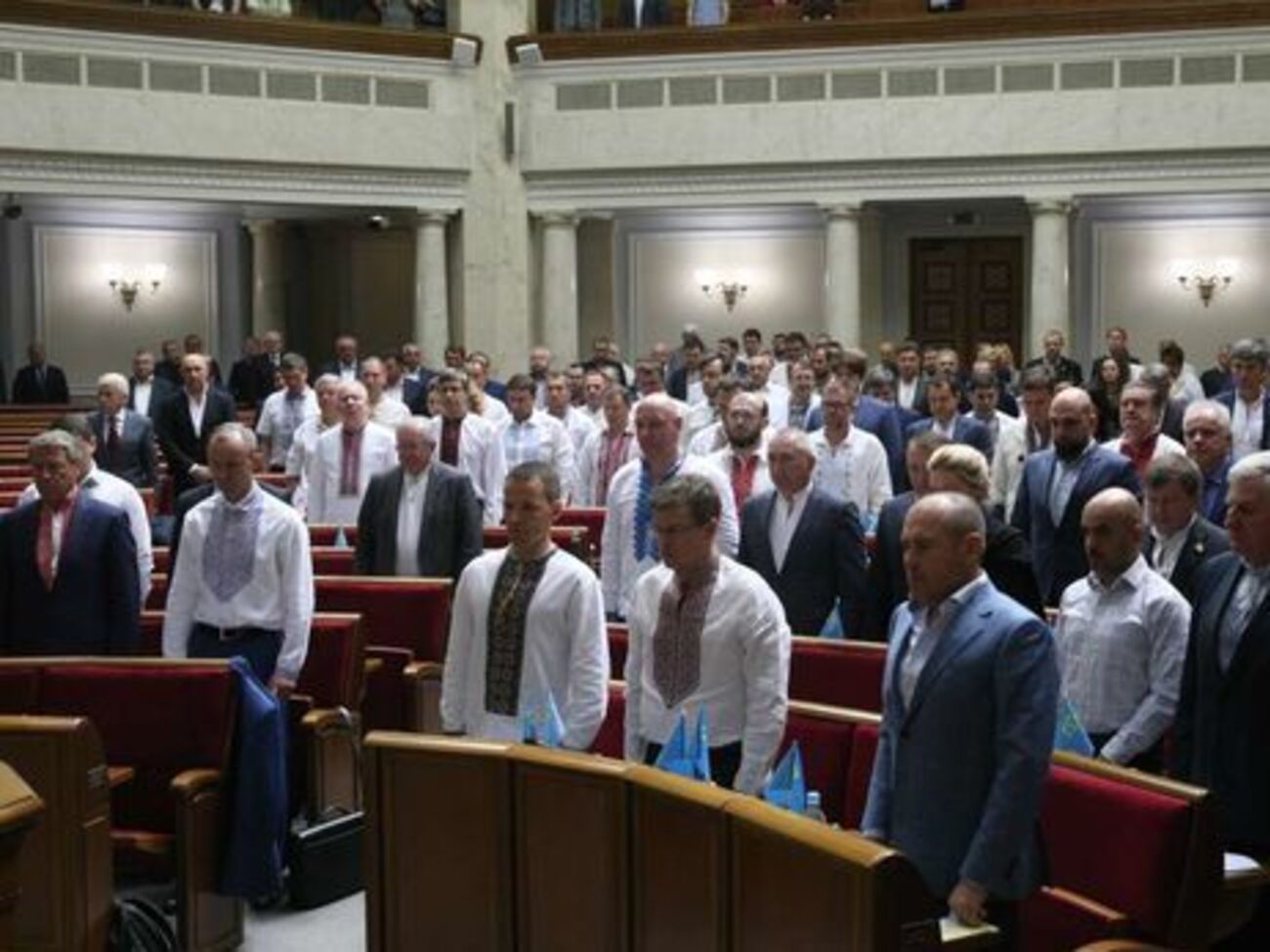 Согласно ст. 80 Конституции Украины, народным депутатам Украины гарантируется депутатская неприкосновенность