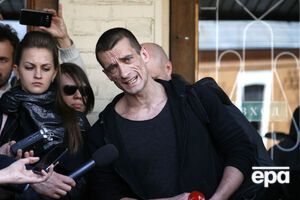 18 октября Павленскому и его жене предъявили обвинения