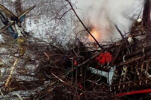 В результате жесткой посадки самолет загорелся