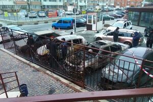 Автомобили сгорели в трех разных районах Одессы