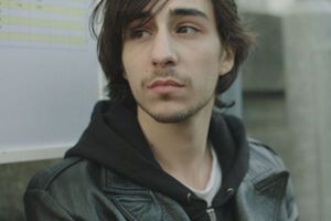 Сын Генсбур исполнил в клипе главную роль