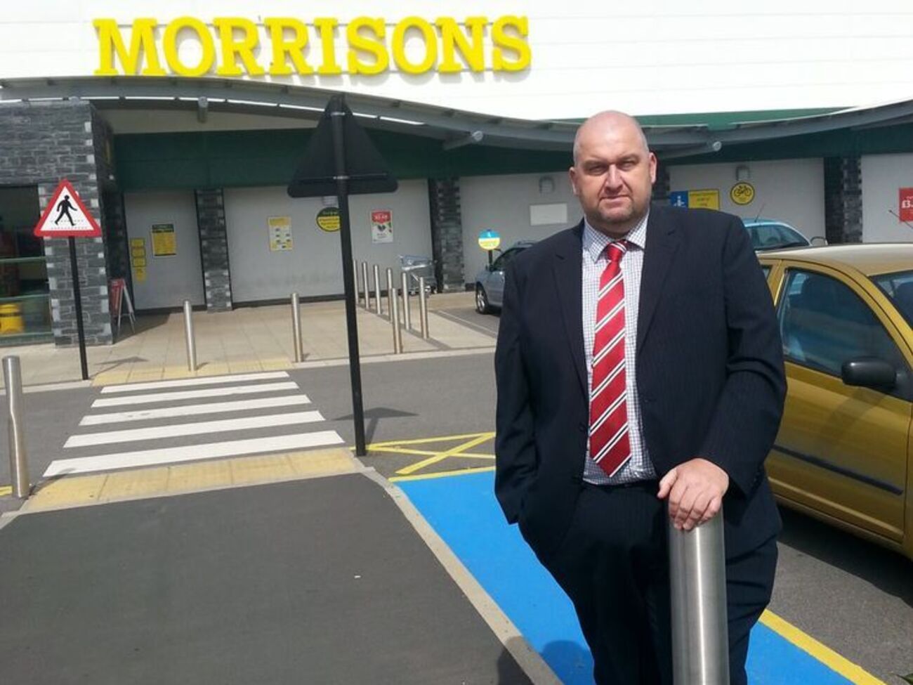 Сардженту было 49 лет