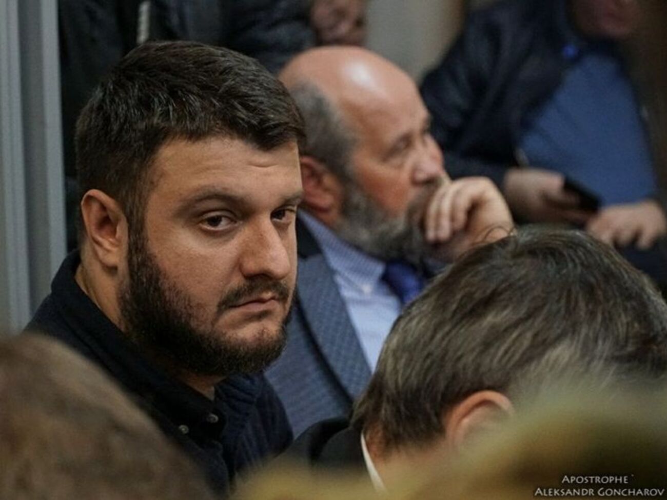 1 ноября Соломенский районный суд Киева назначил Александру Авакову меру пресечения в виде личного обязательства