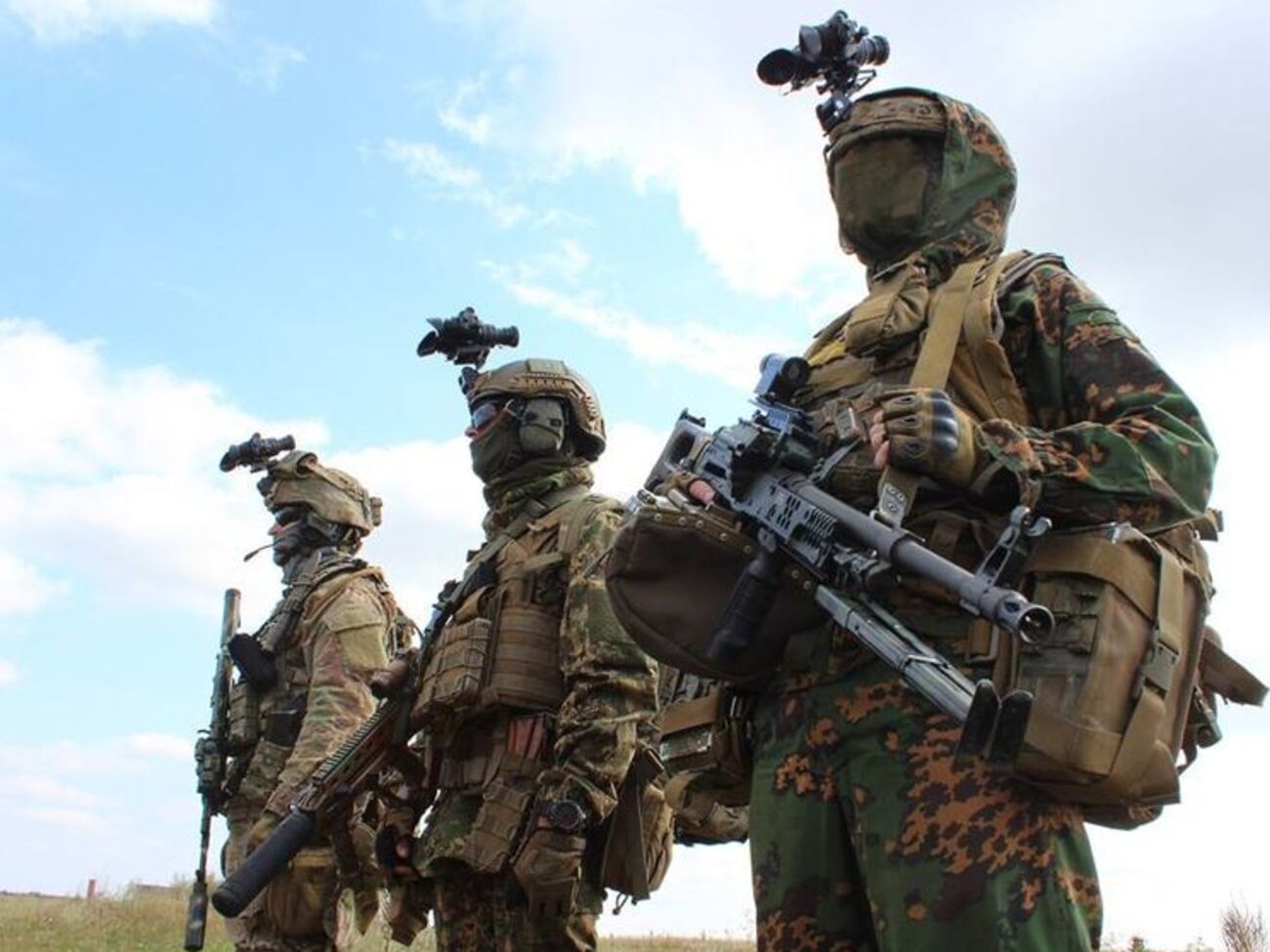Українські спецпризначенці вступили в нерівний бій із противником біля села Латишеве в липні 2014 року