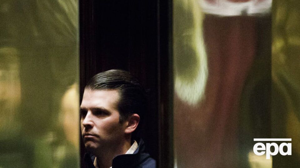 Российский адвокат заявила, что общалась с сыном президента США Дональда Трампа по поводу отмены санкций