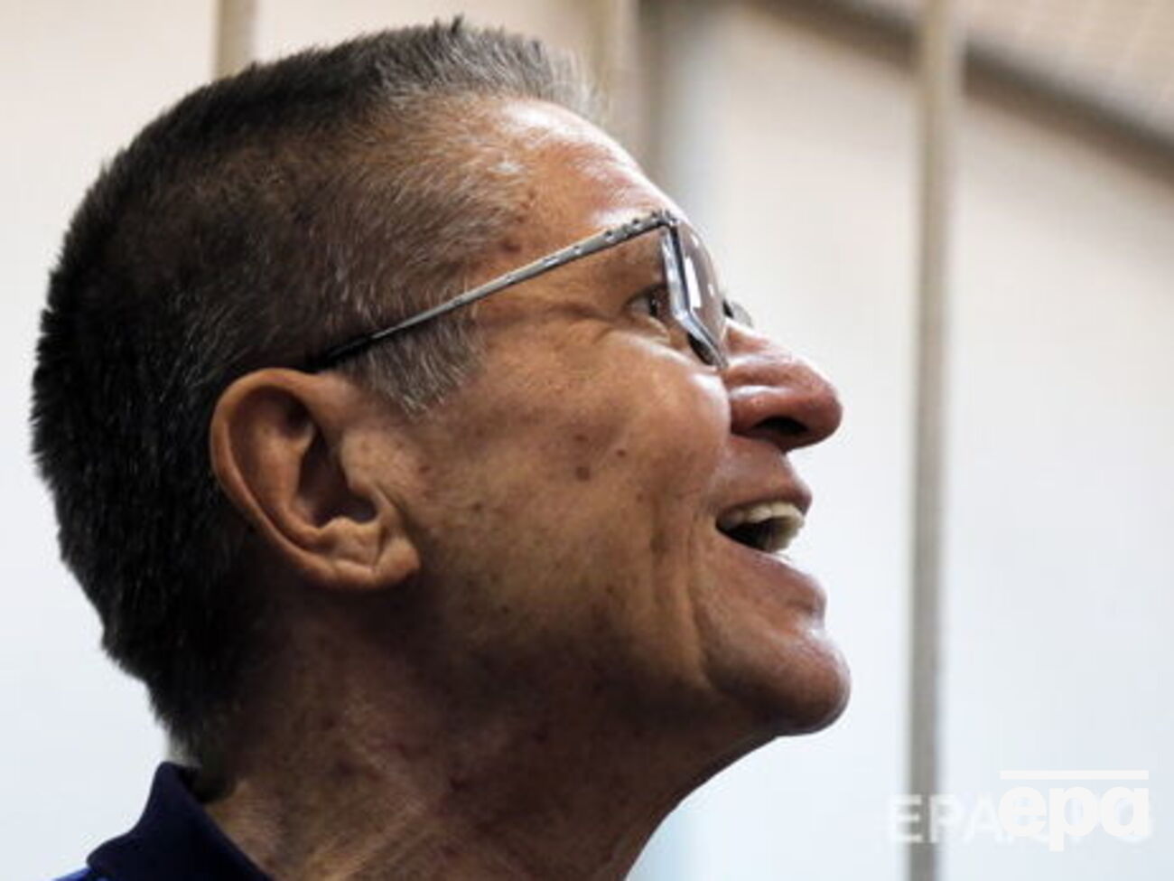 Улюкаев на&nbsp;вопросы журналистов о&nbsp;коробке&nbsp;ответил: "Не&nbsp;трогайте!"