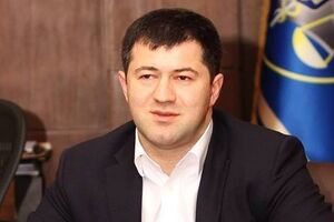 7 березня Насірова заарештували, він вийшов під заставу