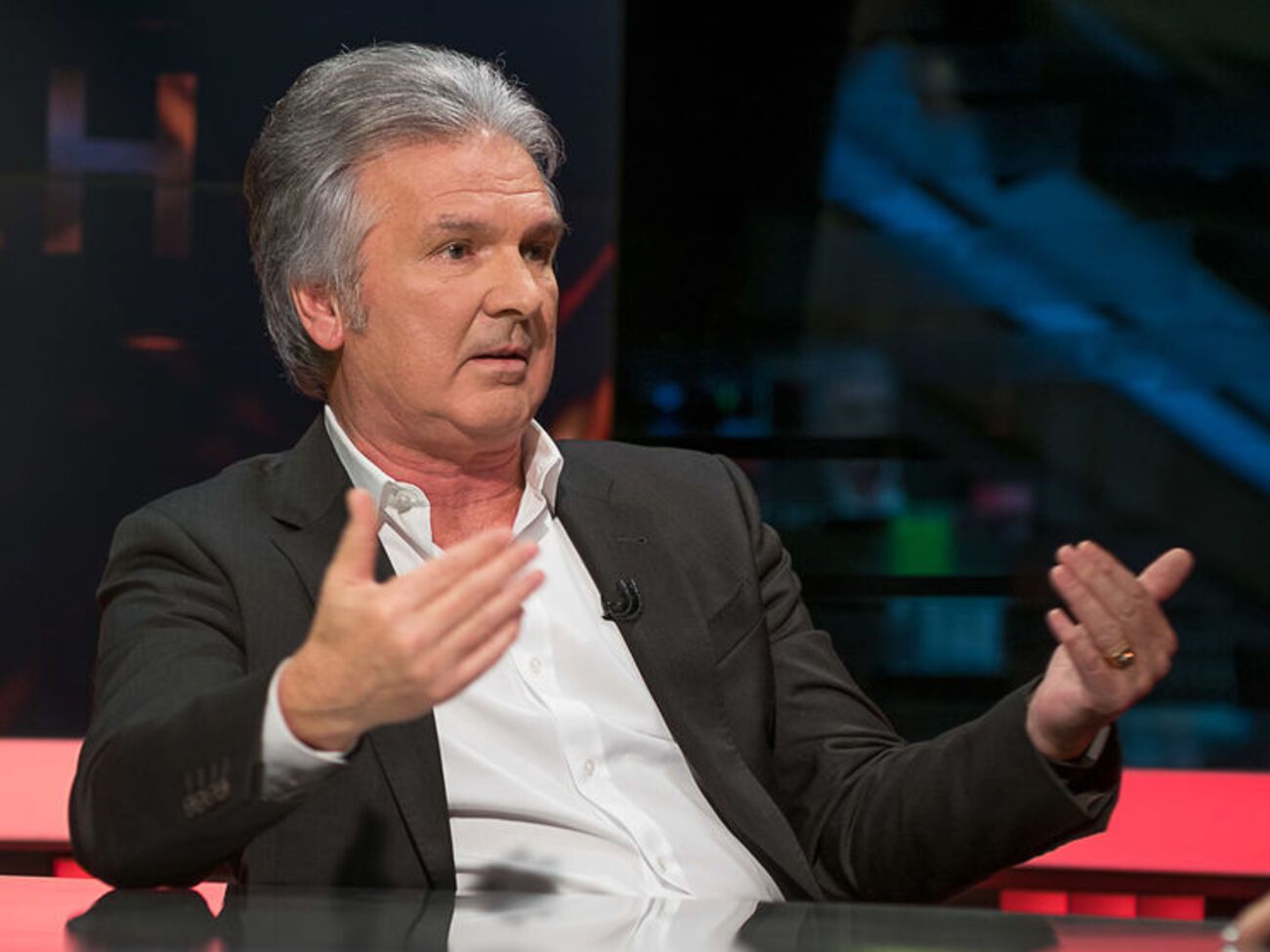 Швец:&nbsp;Тогда внедряется в это дело Манафорт