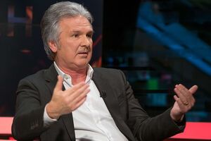 Швец: Тогда внедряется в это дело Манафорт