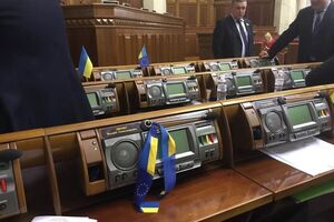 Чумак: Ни в одном гнезде, где должна стоять карточка для голосования, ее нет