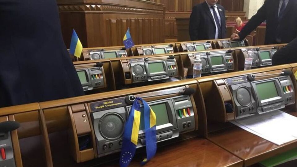 Чумак: У жодному гнізді, де повинна стояти картка для голосування, її немає