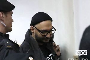 Серебренников находится под домашним арестом