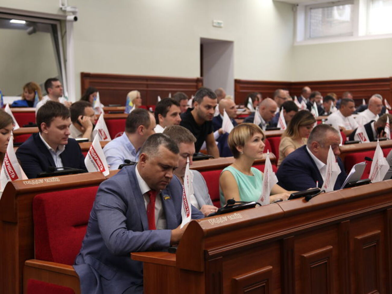 Решение о матпомощи поддержал 91 депутат