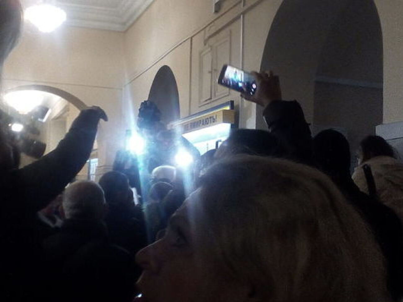 Один із тих, хто штурмував будівлю КМДА, зламав ногу