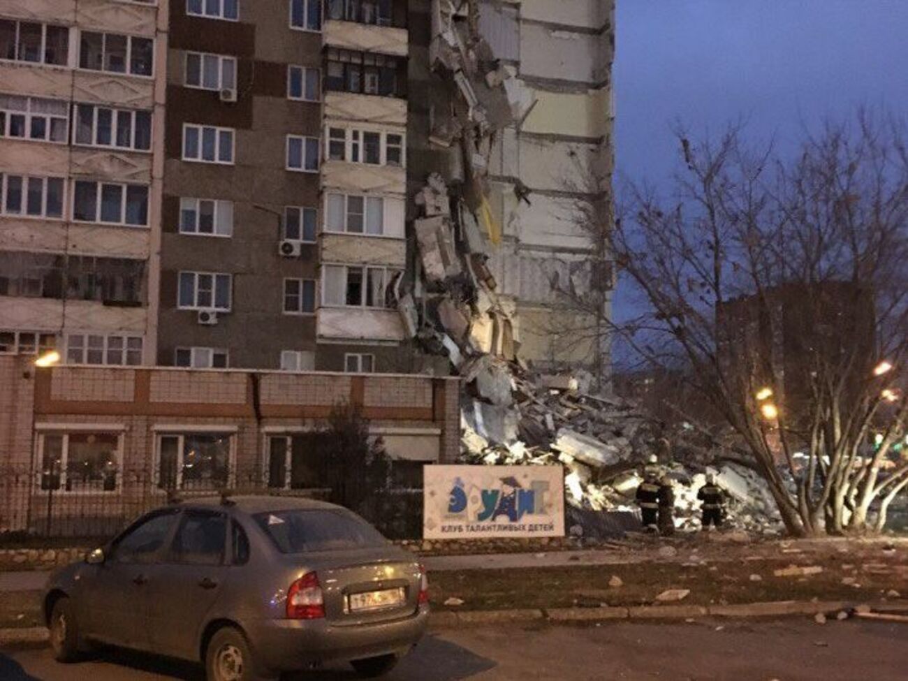 Один під'їзд будинку було повністю зруйновано