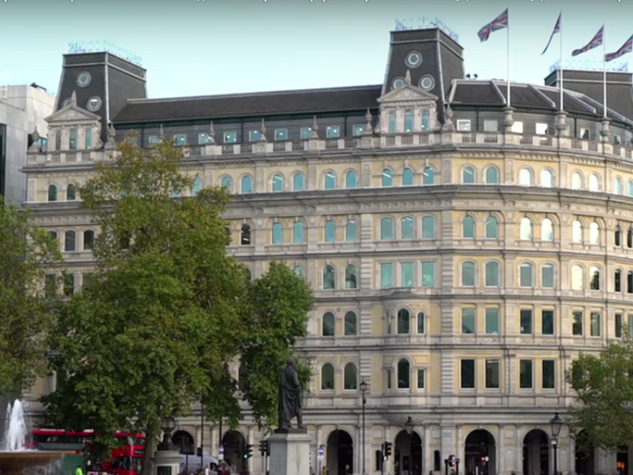 Grand Buildings на Трафальгарской площади, которым Коломойский и Боголюбов, по версии журналистов, рассчитались с Пинчуком в споре за Криворожский железорудный комбинат