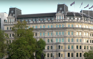 Grand Buildings на Трафальгарской площади, которым Коломойский и Боголюбов, по версии журналистов, рассчитались с Пинчуком в споре за Криворожский железорудный комбинат