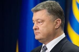 Порошенко призвал принять закон об обслуживании на украинском языке