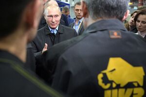 Путін відвідав Челябінський компресорний завод