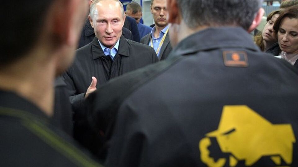 Путин посетил Челябинский компрессорный завод