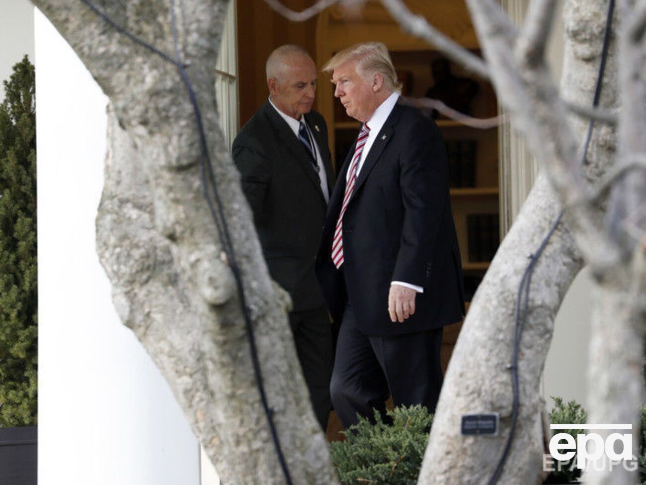 Шиллер почти 20 лет охранял Трампа