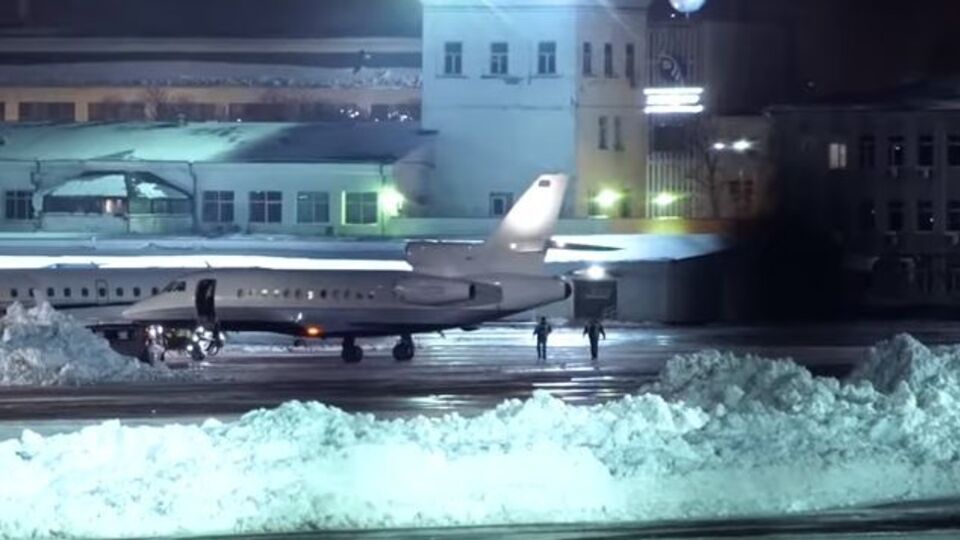 "Схемам" вдалося зняти приліт Медведчука в Київ