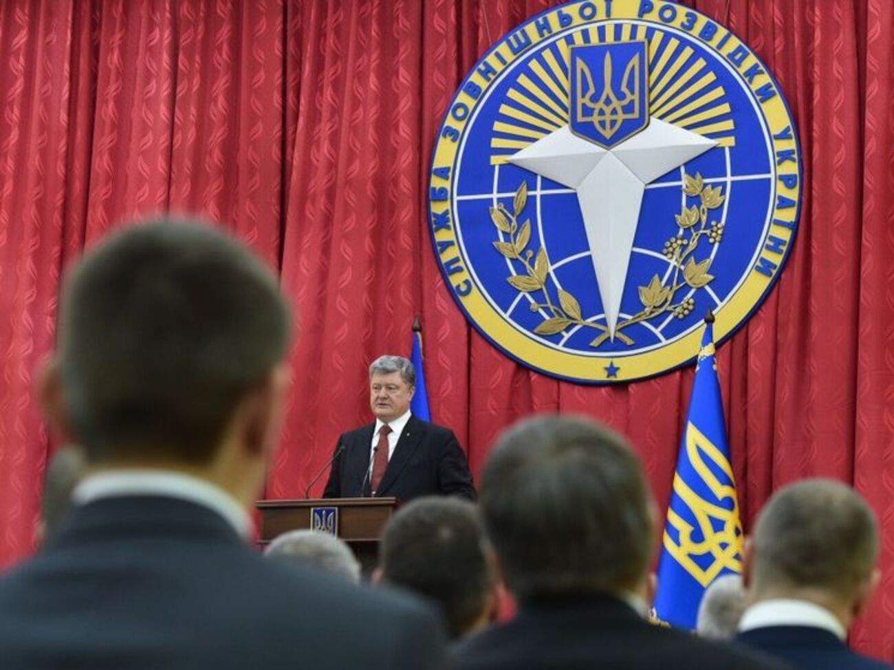 Порошенко выступил на церемонии, посвященной 26-й годовщине Службы внешней разведки