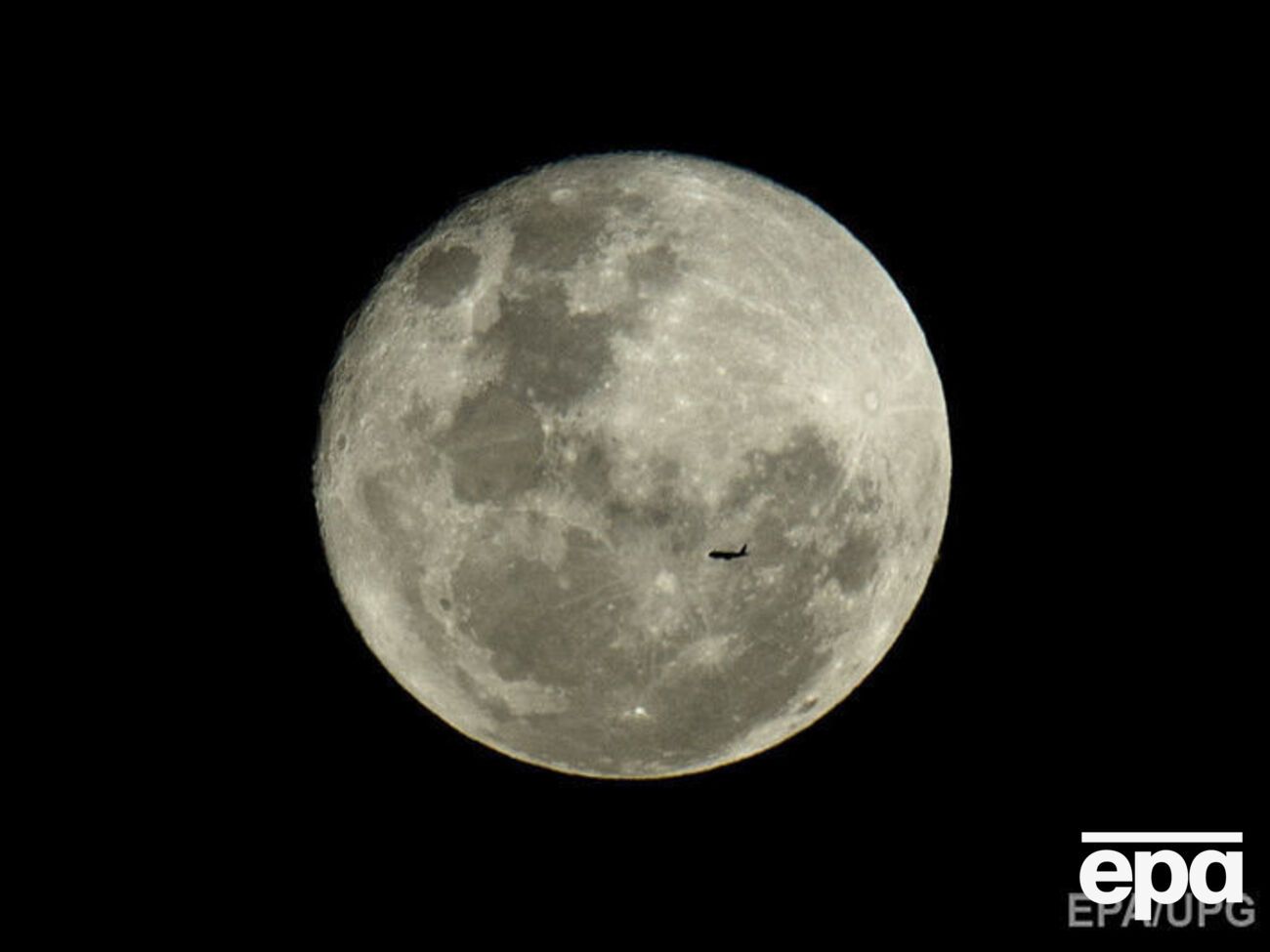 Місяць наблизиться до Землі