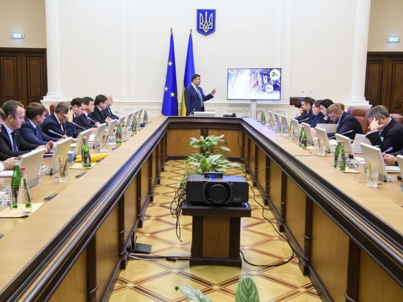 Рішення про введення безвізового режиму між Україною та ОАЕ Кабмін ухвалив без обговорення