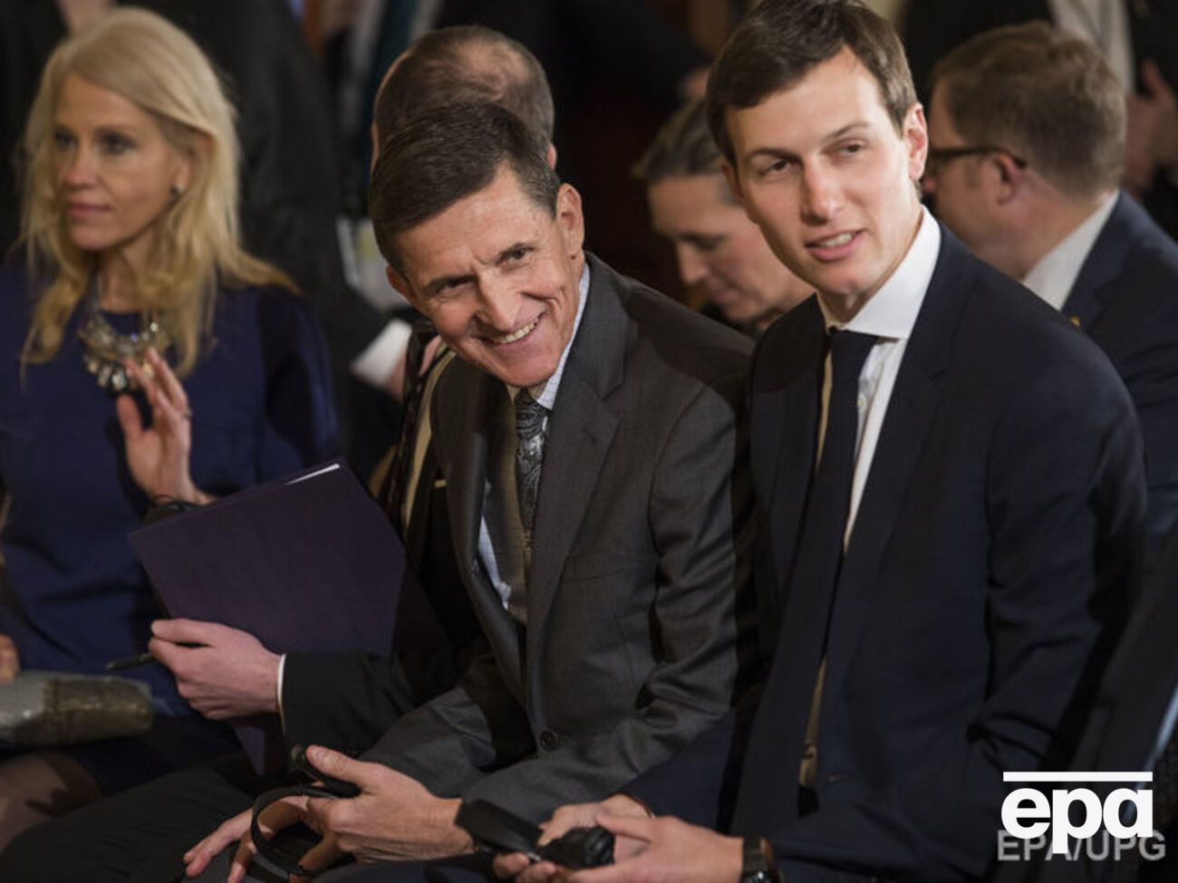 Флінн і Кушнер деякий час разом працювали радниками Трампа