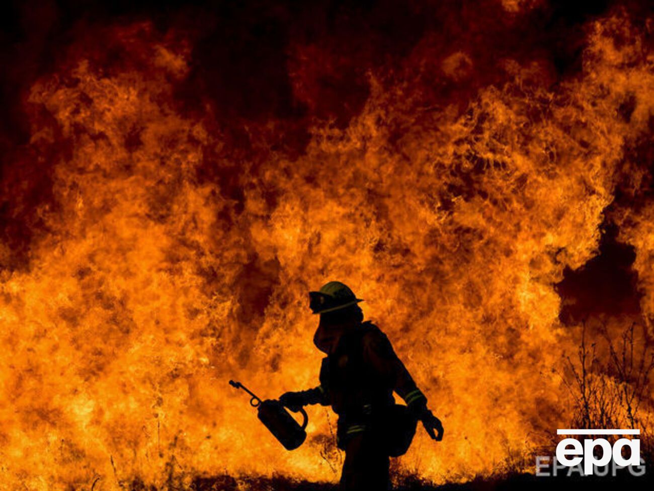 Самым большим является пожар "Томас"