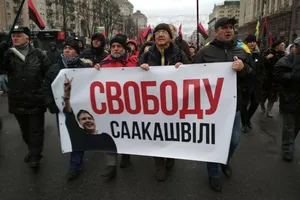 Учасники протестів вимагають звільнити Саакашвілі