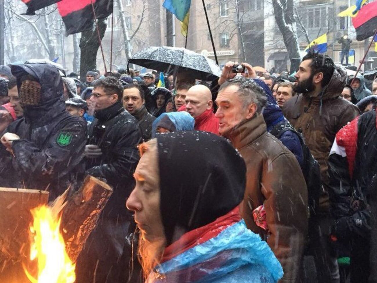 Учасники маршу заспівали гімн України, після цього почався мітинг