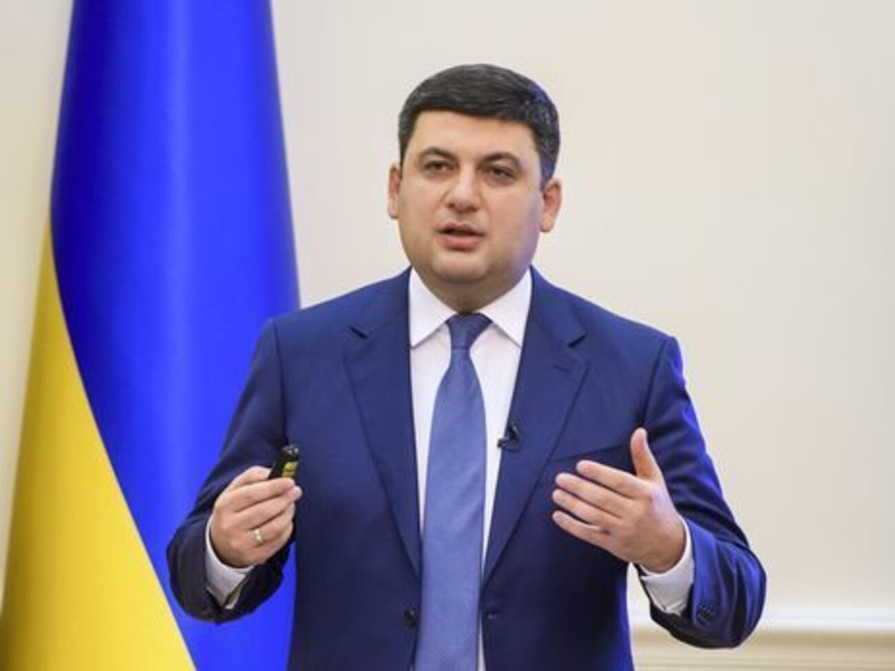 Гройсман: На следующий год мы заложили рост минимальной зарплаты до 3723 грн – это плюс 500 грн