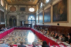 Венецианская комиссия опубликовала финальный текст выводов относительно украинского закона об образовании