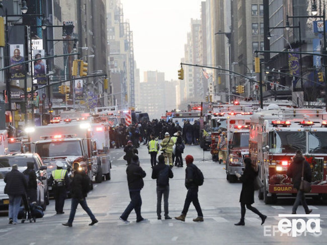 В полиции считают, что подозреваемый осуществлял свои действия от имени террористической организации ИГИЛ