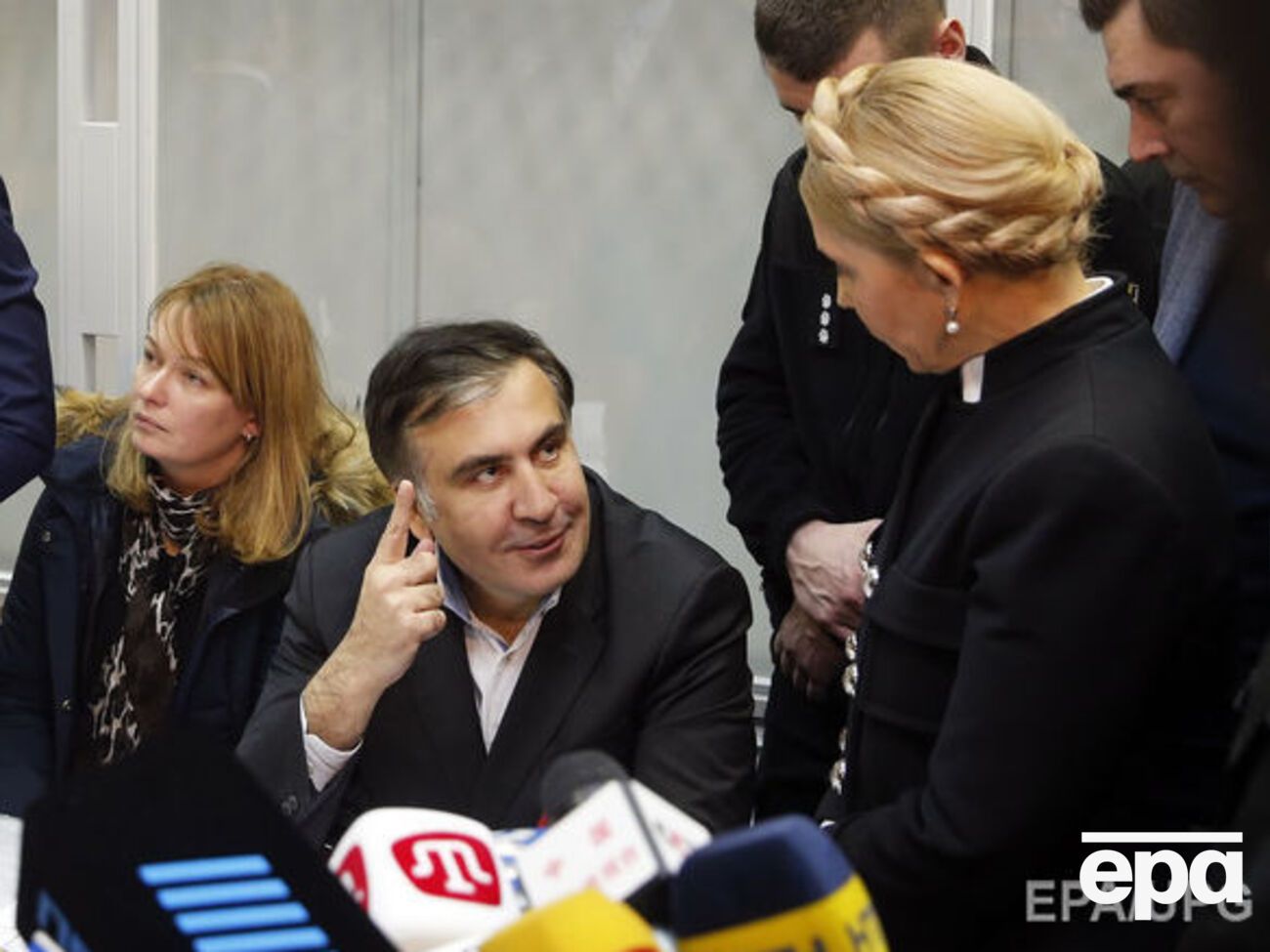 Саакашвілі вважає, що ув'язнення Тимошенко дало змогу Януковичу виграти трохи часу
