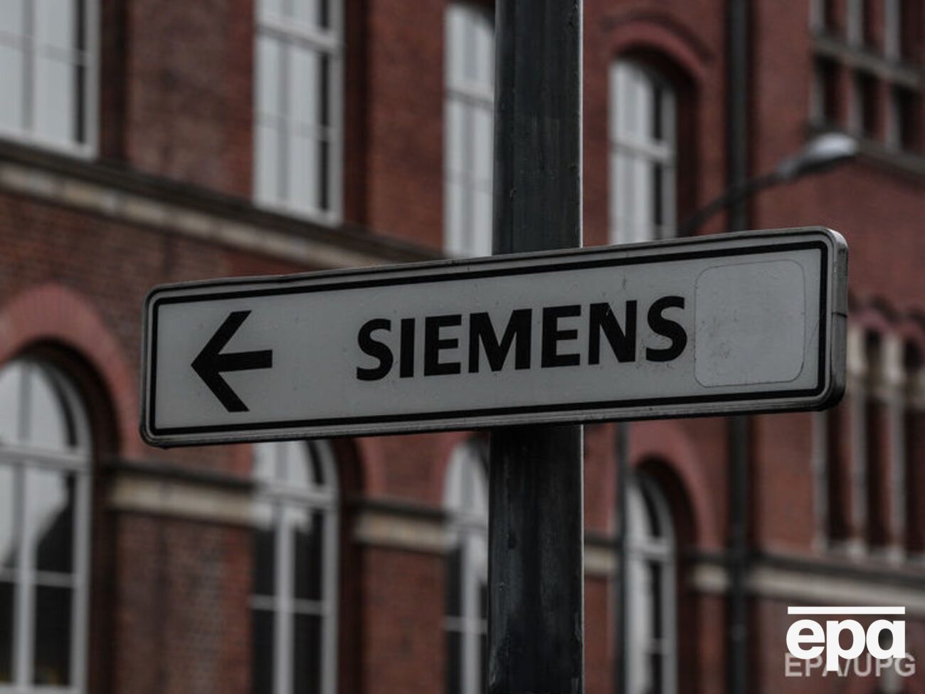 Против компаний, причастных к отправке оборудования Siemens в Крым, действуют санкции ЕС