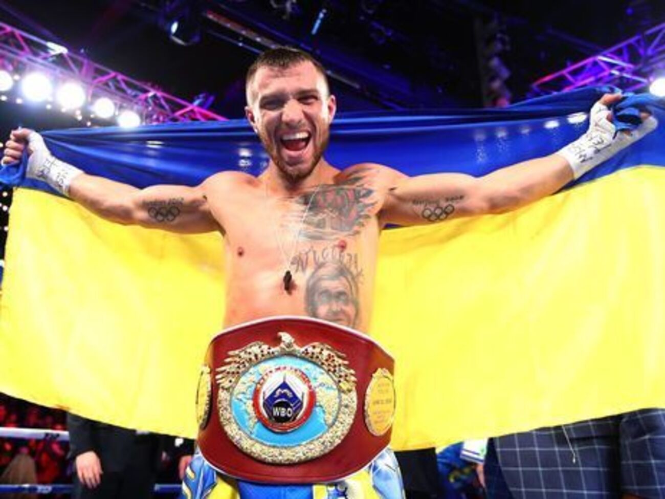 Ломаченко входит в тройку лучших боксеров мира по версии журнала The Ring